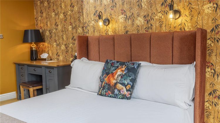 Cricklade House, Sure Hotel Coll by BW Room