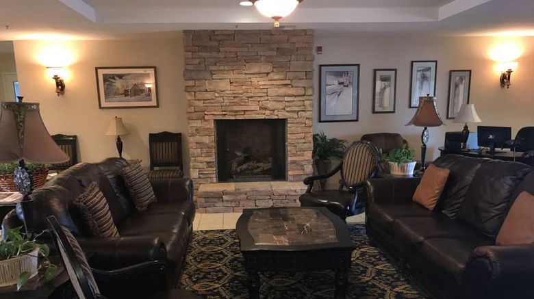 <b>SureStay Plus by Best Western Billings Lobby</b>. Images powered by <a href="https://iceportal.shijigroup.com/" title="IcePortal" target="_blank">IcePortal</a>.