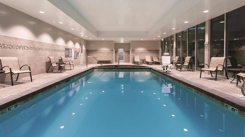<b>La Quinta Inn & Suites South Jordan Pool</b>. Images powered by <a href="https://iceportal.shijigroup.com/" title="IcePortal" target="_blank">IcePortal</a>.