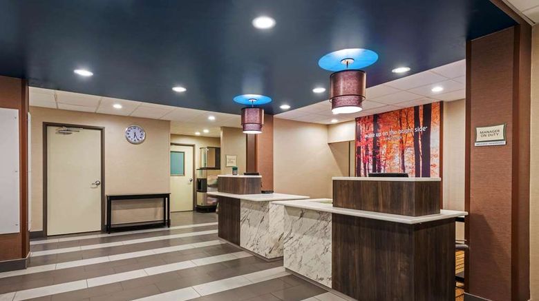 <b>La Quinta Inn & Stes Downtown Jamestown Lobby</b>. Images powered by <a href="https://iceportal.shijigroup.com/" title="IcePortal" target="_blank">IcePortal</a>.