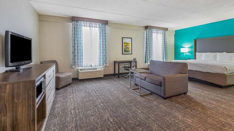 <b>La Quinta Inn & Stes Downtown Jamestown Suite</b>. Images powered by <a href="https://iceportal.shijigroup.com/" title="IcePortal" target="_blank">IcePortal</a>.