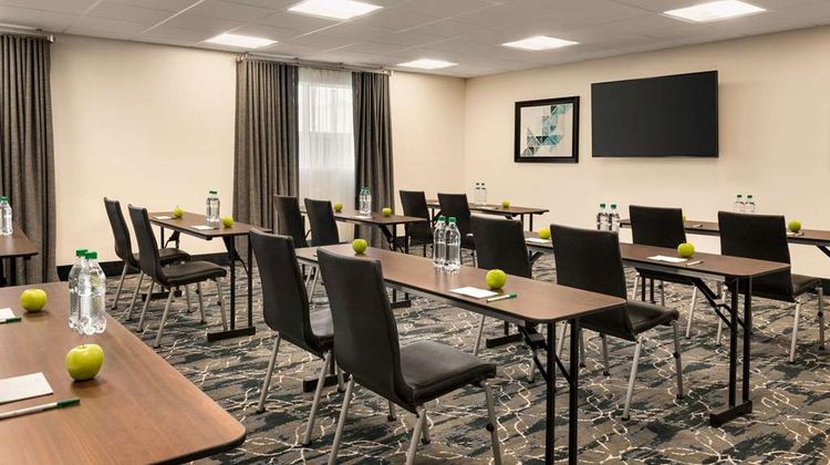 La Quinta Inn & Suites Downtown Meeting