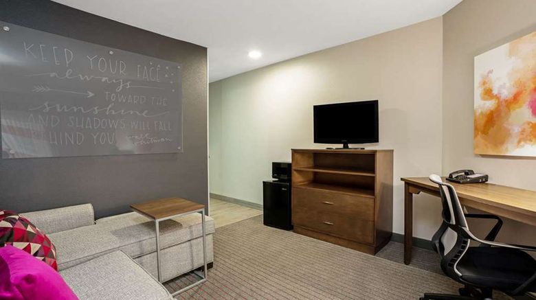 <b>La Quinta Inn & Stes Seattle Federal Way Room</b>. Images powered by <a href="https://iceportal.shijigroup.com/" title="IcePortal" target="_blank">IcePortal</a>.