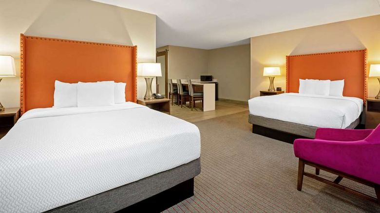 <b>La Quinta Inn & Stes Seattle Federal Way Room</b>. Images powered by <a href="https://iceportal.shijigroup.com/" title="IcePortal" target="_blank">IcePortal</a>.