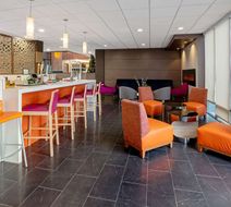 La Quinta Inn & Stes Seattle Federal Way Lobby