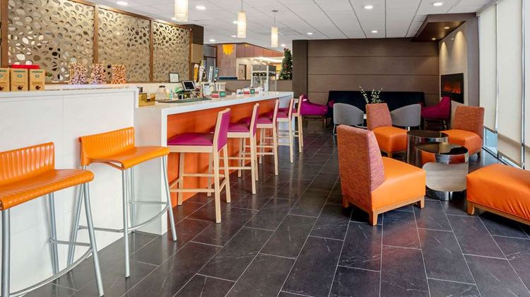 La Quinta Inn & Stes Seattle Federal Way Lobby