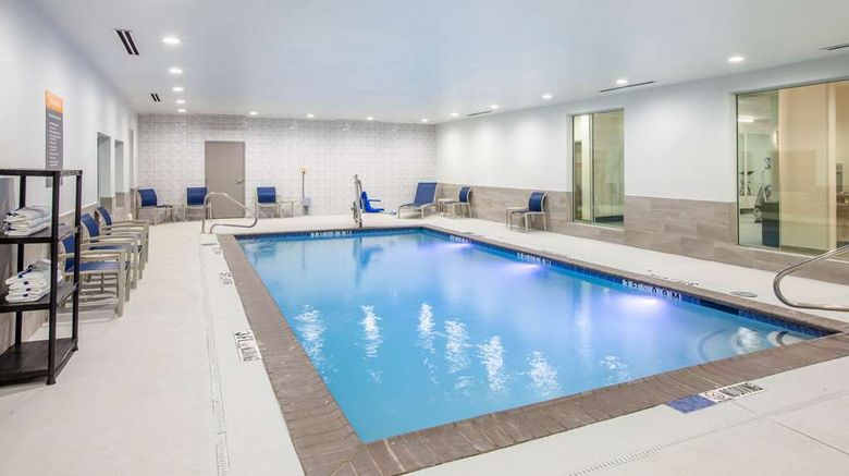 <b>La Quinta Inn & Stes Dallas-Duncanville Pool</b>. Images powered by <a href="https://iceportal.shijigroup.com/" title="IcePortal" target="_blank">IcePortal</a>.