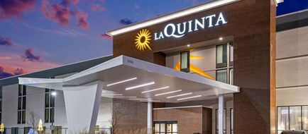 La Quinta Inn & Suites Columbus Exterior