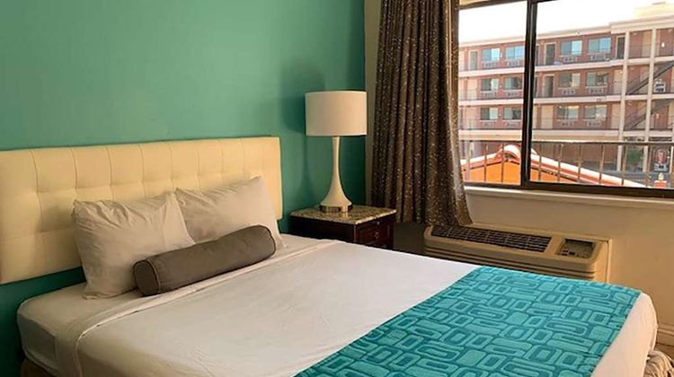 Howard Johnson by Wyndham Reno Room