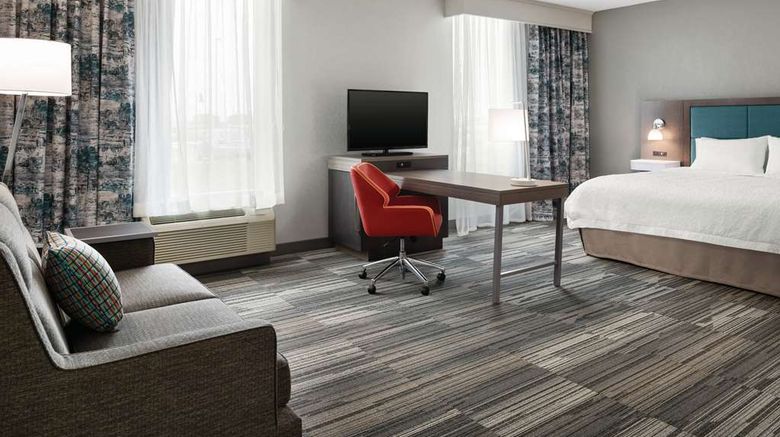 <b>Hampton Inn Champaign Southwest Room</b>. Images powered by <a href="https://iceportal.shijigroup.com/" title="IcePortal" target="_blank">IcePortal</a>.