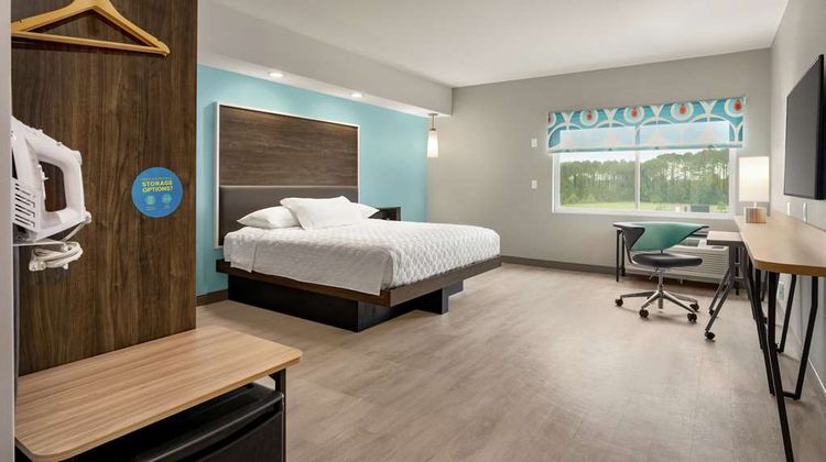Tru by Hilton Florence I-95 Room