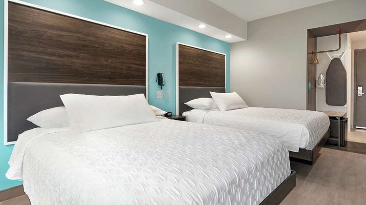 Tru by Hilton Florence I-95 Room