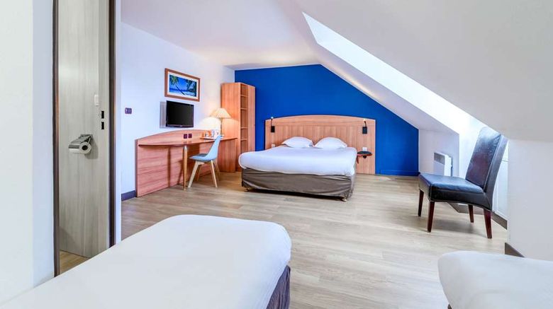 <b>Comfort Hotel Evreux Room</b>. Images powered by <a href="https://iceportal.shijigroup.com/" title="IcePortal" target="_blank">IcePortal</a>.