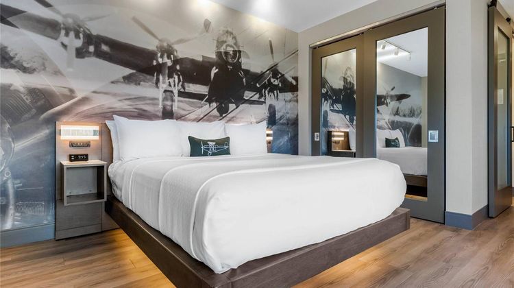 Cambria Hotel Arundel Mills BWI Airport Suite