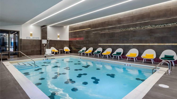 Cambria Hotel Arundel Mills BWI Airport Pool