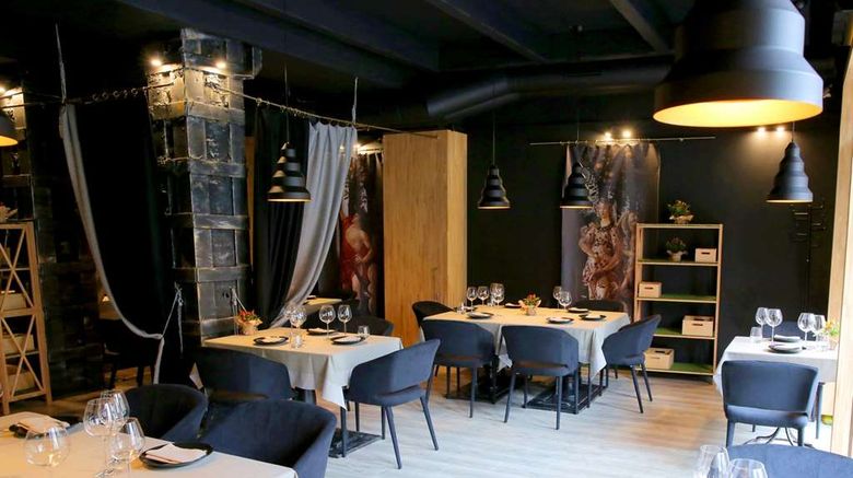<b>Number 21 Hotel by DBI Restaurant</b>. Images powered by <a href="https://iceportal.shijigroup.com/" title="IcePortal" target="_blank">IcePortal</a>.