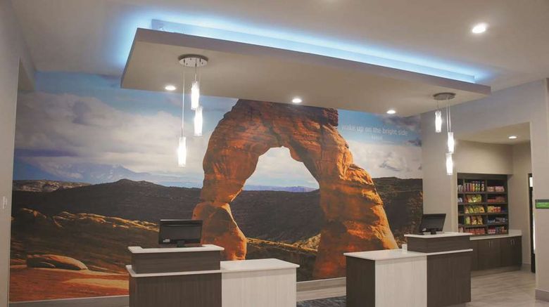 <b>La Quinta Inn & Suites Kanab Lobby</b>. Images powered by <a href="https://iceportal.shijigroup.com/" title="IcePortal" target="_blank">IcePortal</a>.