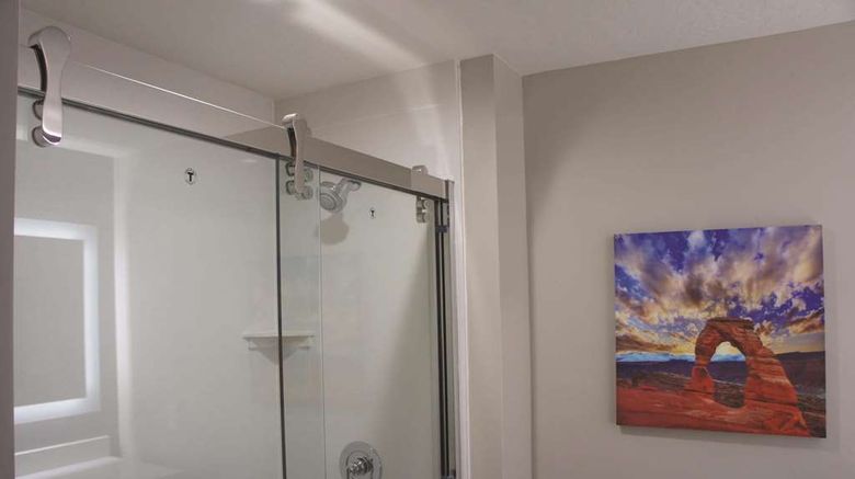 <b>La Quinta Inn & Suites Kanab Room</b>. Images powered by <a href="https://iceportal.shijigroup.com/" title="IcePortal" target="_blank">IcePortal</a>.