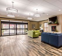 Comfort Suites Liberal North Lobby