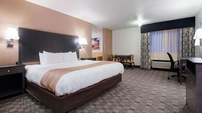 <b>Quality Inn & Suites McCook Suite</b>. Images powered by <a href="https://iceportal.shijigroup.com/" title="IcePortal" target="_blank">IcePortal</a>.