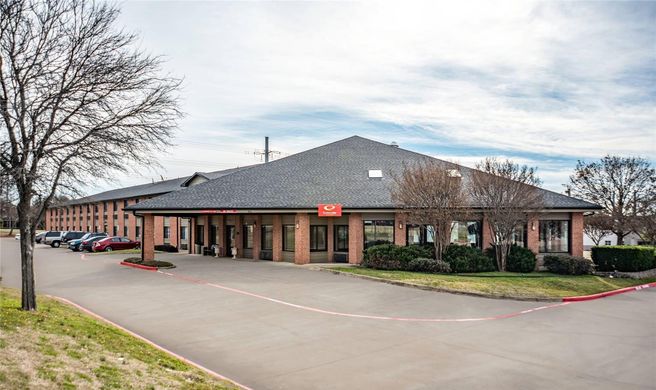 Econo Lodge Inn & Suites McKinney Exterior