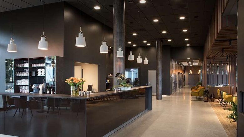 <b>Scandic Brennemoen Lobby</b>. Images powered by <a href="https://iceportal.shijigroup.com/" title="IcePortal" target="_blank">IcePortal</a>.