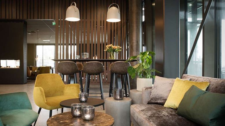 <b>Scandic Brennemoen Lobby</b>. Images powered by <a href="https://iceportal.shijigroup.com/" title="IcePortal" target="_blank">IcePortal</a>.