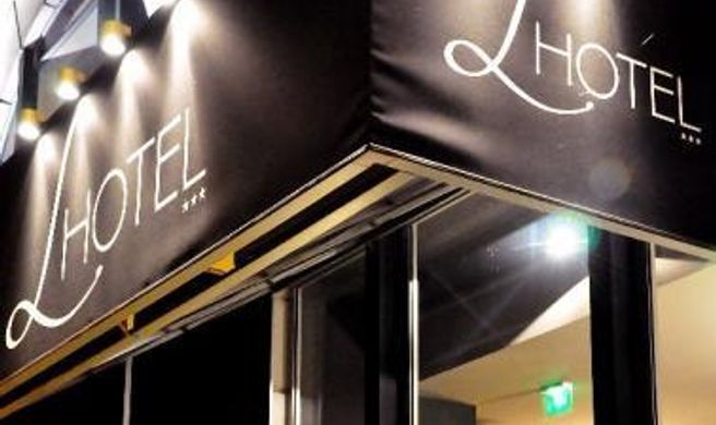 L'Hotel Exterior