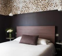 L'Hotel Room