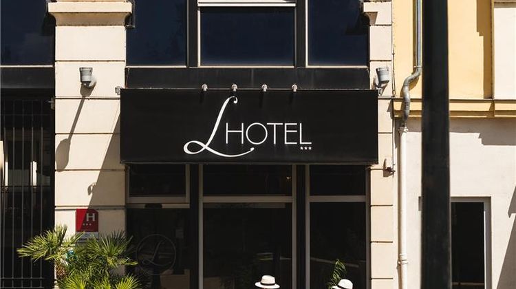 L'Hotel Exterior