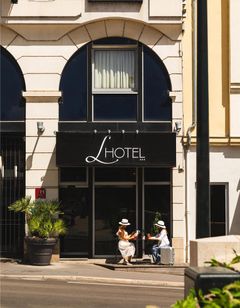 L'Hotel