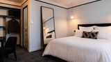 L'Hotel Room