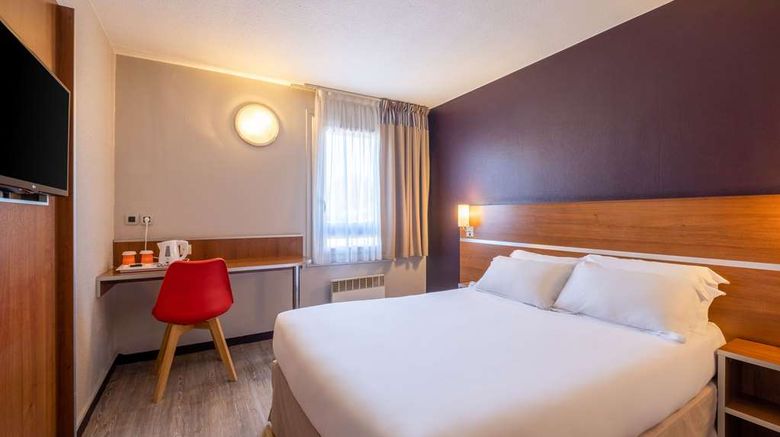 <b>Comfort Hotel Linas - Montlhery Room</b>. Images powered by <a href="https://iceportal.shijigroup.com/" title="IcePortal" target="_blank">IcePortal</a>.