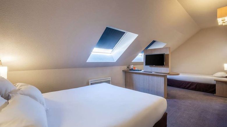 <b>Comfort Hotel Linas - Montlhery Room</b>. Images powered by <a href="https://iceportal.shijigroup.com/" title="IcePortal" target="_blank">IcePortal</a>.
