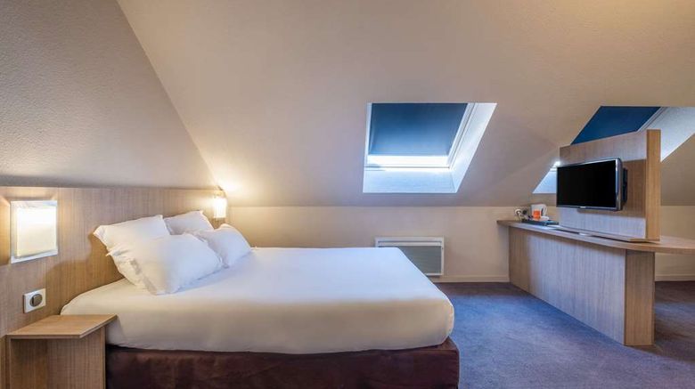 <b>Comfort Hotel Linas - Montlhery Room</b>. Images powered by <a href="https://iceportal.shijigroup.com/" title="IcePortal" target="_blank">IcePortal</a>.