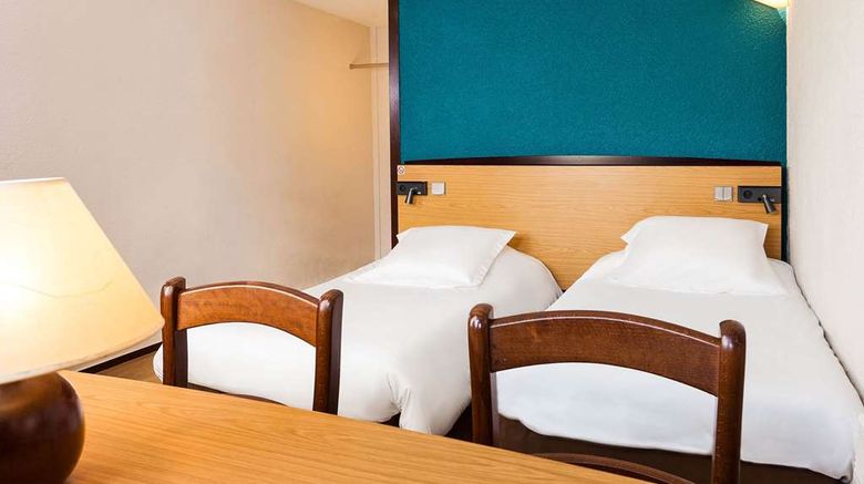 <b>Comfort Hotel Lens - Noyelles Godault Room</b>. Images powered by <a href="https://iceportal.shijigroup.com/" title="IcePortal" target="_blank">IcePortal</a>.