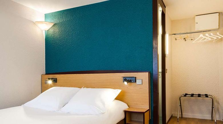 <b>Comfort Hotel Lens - Noyelles Godault Room</b>. Images powered by <a href="https://iceportal.shijigroup.com/" title="IcePortal" target="_blank">IcePortal</a>.