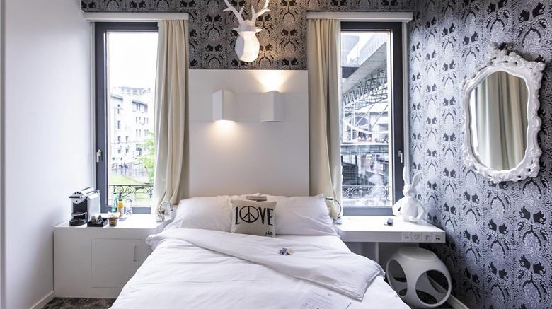 <b>ibis Styles Lausanne Center MadHouse Room</b>. Images powered by <a href="https://iceportal.shijigroup.com/" title="IcePortal" target="_blank">IcePortal</a>.