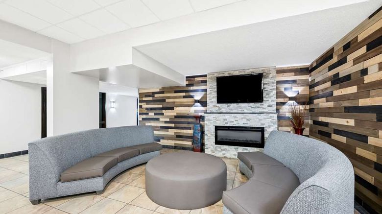 <b>SureStay Plus Hotel by BW Medical Center Lobby</b>. Images powered by <a href="https://iceportal.shijigroup.com/" title="IcePortal" target="_blank">IcePortal</a>.