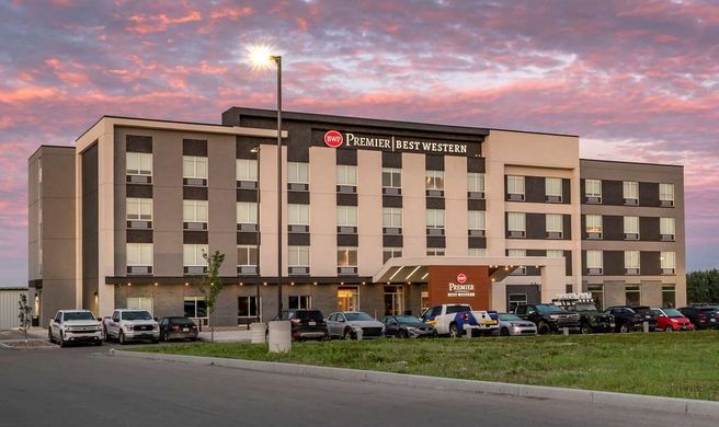 Best Western Premier Prince Albert Exterior