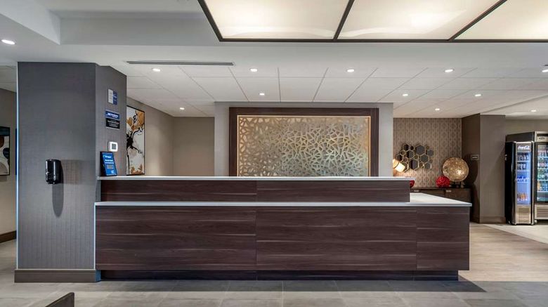 <b>Best Western Premier Prince Albert Lobby</b>. Images powered by <a href="https://iceportal.shijigroup.com/" title="IcePortal" target="_blank">IcePortal</a>.