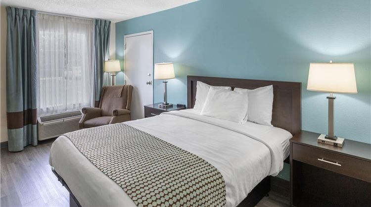 SureStay Plus Hotel by Best Western Room