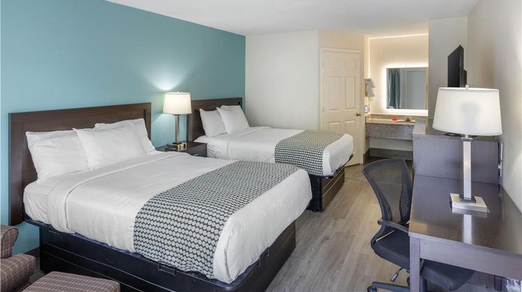 SureStay Plus Hotel by Best Western Room