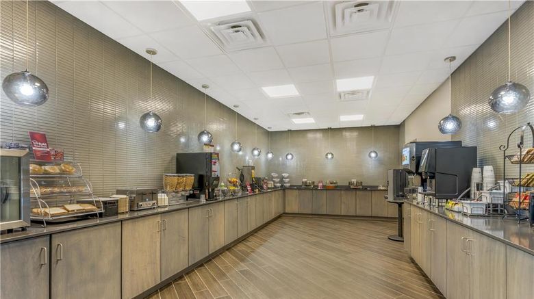 <b>Best Western Plus Parkside Inn & Suites Restaurant</b>. Images powered by <a href="https://iceportal.shijigroup.com/" title="IcePortal" target="_blank">IcePortal</a>.