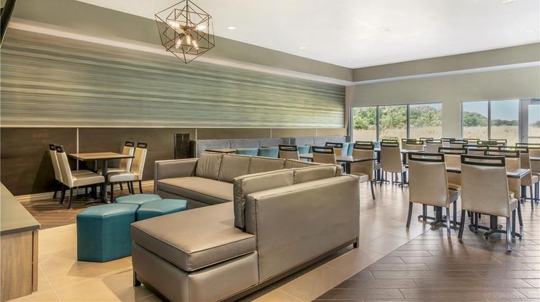 <b>Best Western Plus Parkside Inn & Suites Restaurant</b>. Images powered by <a href="https://iceportal.shijigroup.com/" title="IcePortal" target="_blank">IcePortal</a>.