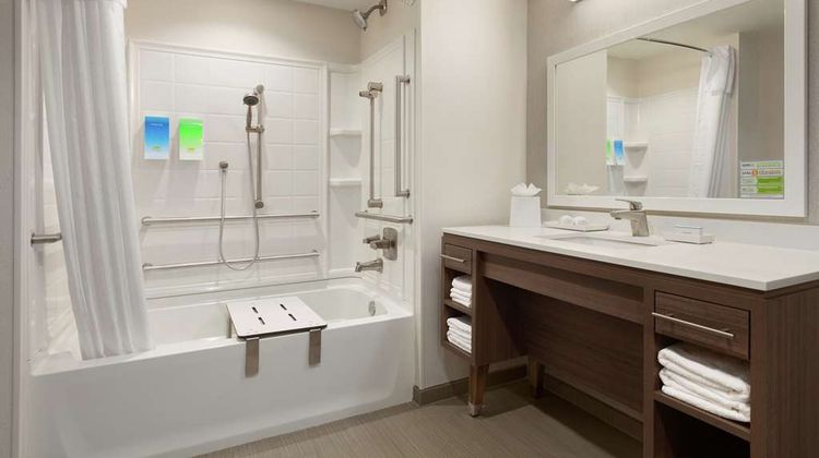 Home2 Suites by Hilton Silver Spring Room