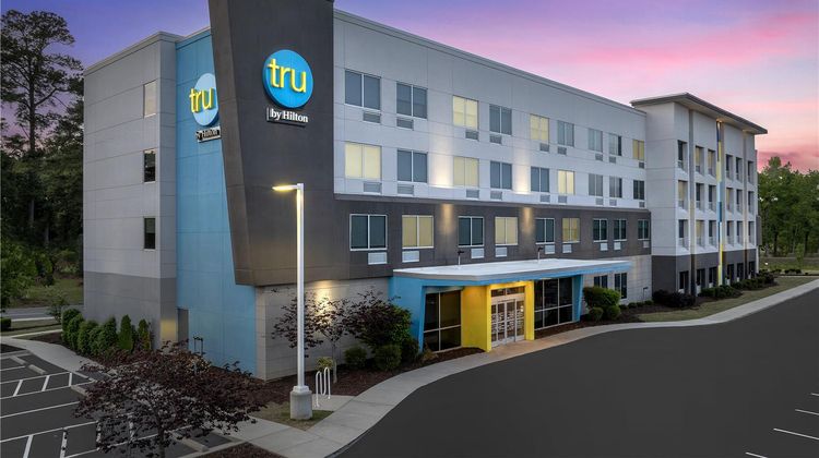 Tru by Hilton Fayetteville I-95 Exterior