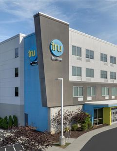 Tru by Hilton Fayetteville I-95