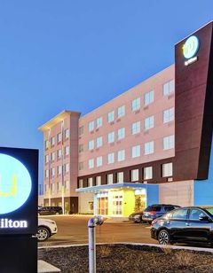 Tru by Hilton Richmond