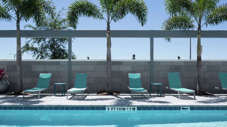 Home2 Suites by Hilton Orlando Airport Pool